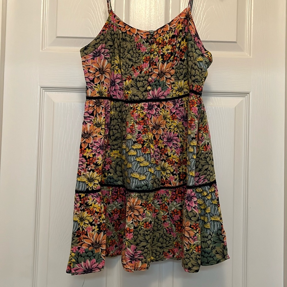 Urban Outfitters floral medium mini dress multicolor.